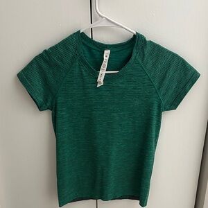 Lululemon Swiftly Tech Short Sleeve 2.0 Waist Length
